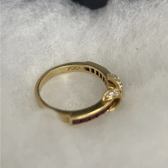 COPY - Authentic Tiffany & Co. Signature Ruby Ring - Picture 5 of 5